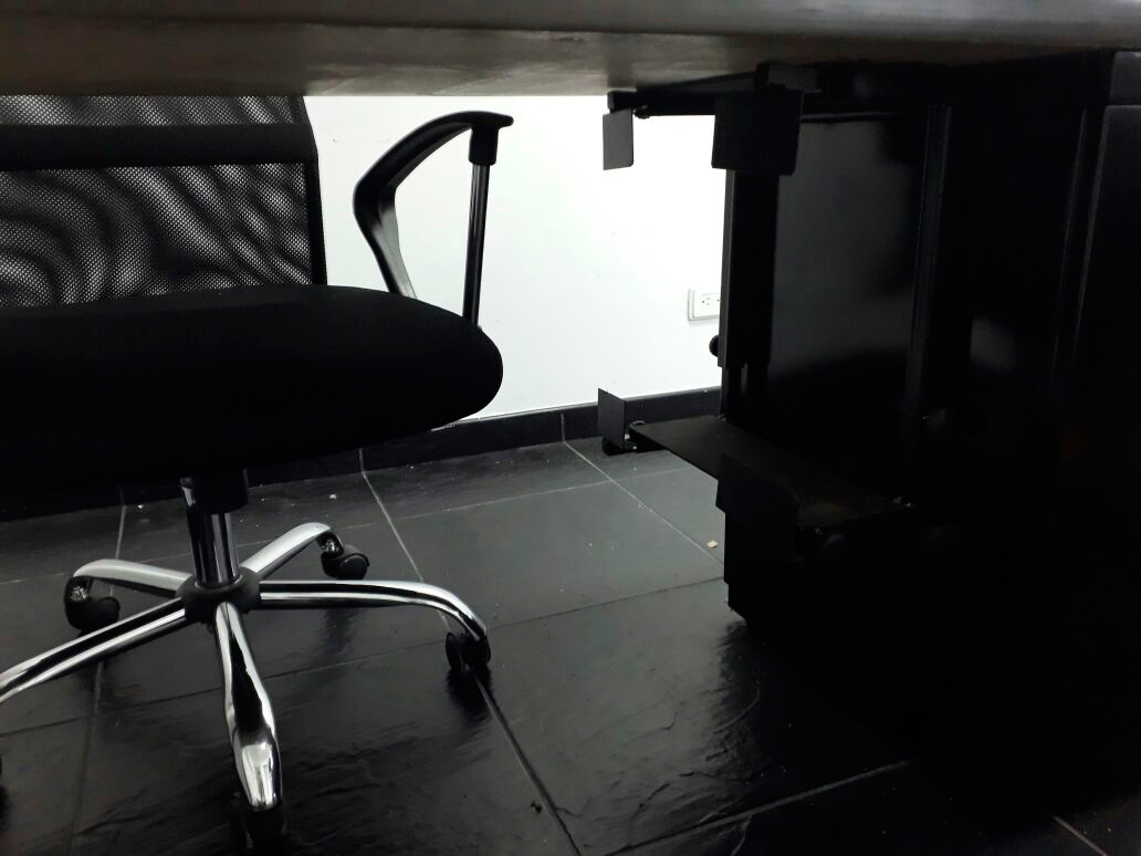 Soporte para CPU para instalar bajo mesa escritorio de oficina